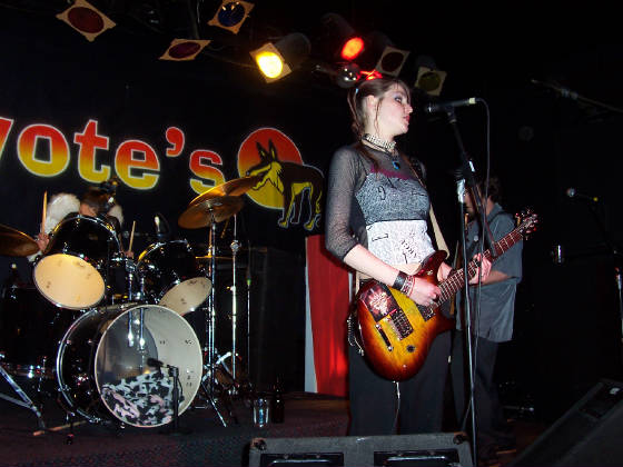 coyotes200546.jpg